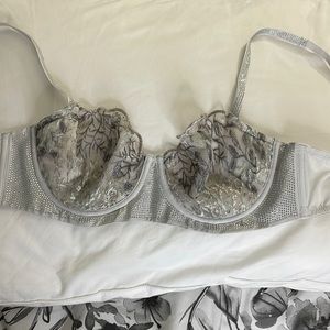 Victoria’s Secret bra